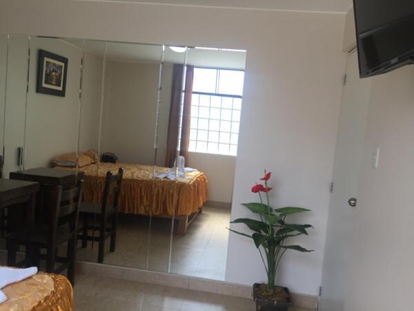 Hostal Suenos Brena Lima Exterior photo